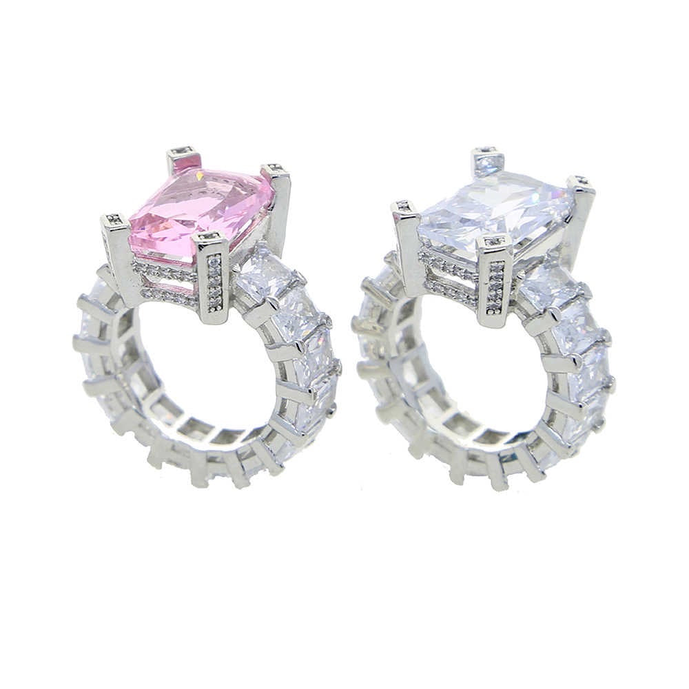 EMERALD CUT BLING RING