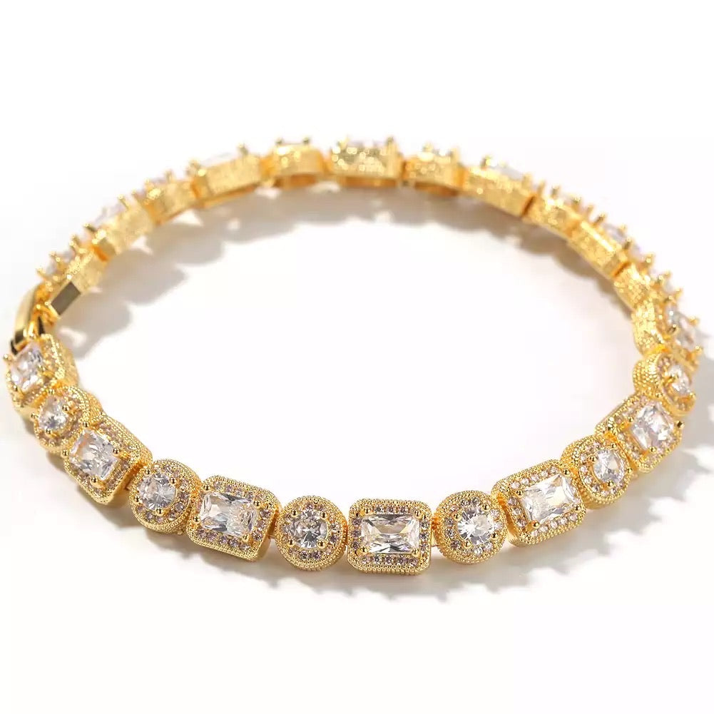 CIRCLE & SQUARE DIAMOND BRACELET